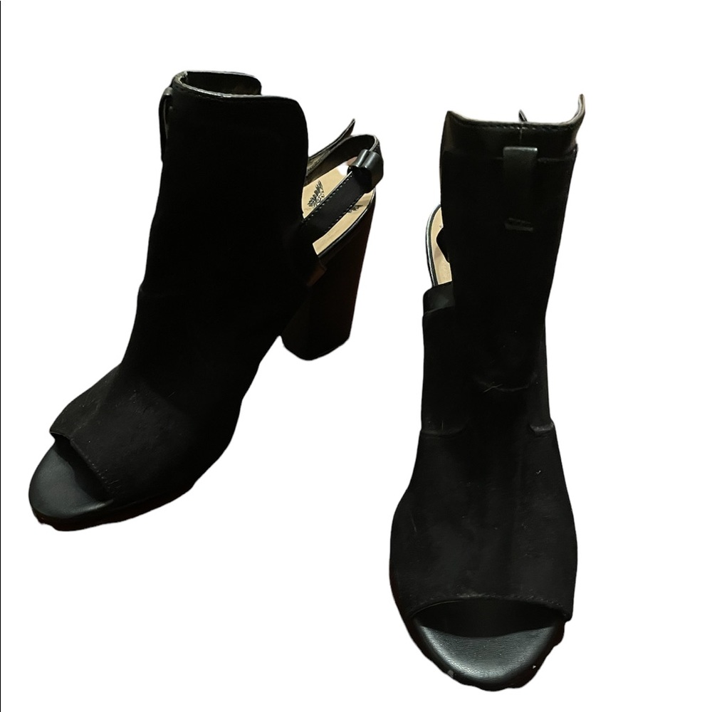 Penny Loves Kenny Black Heels
